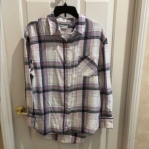 Casual Plaid Button-Down Shirt - Purple and White